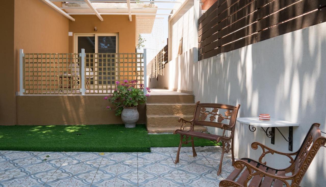 House Lefkes *