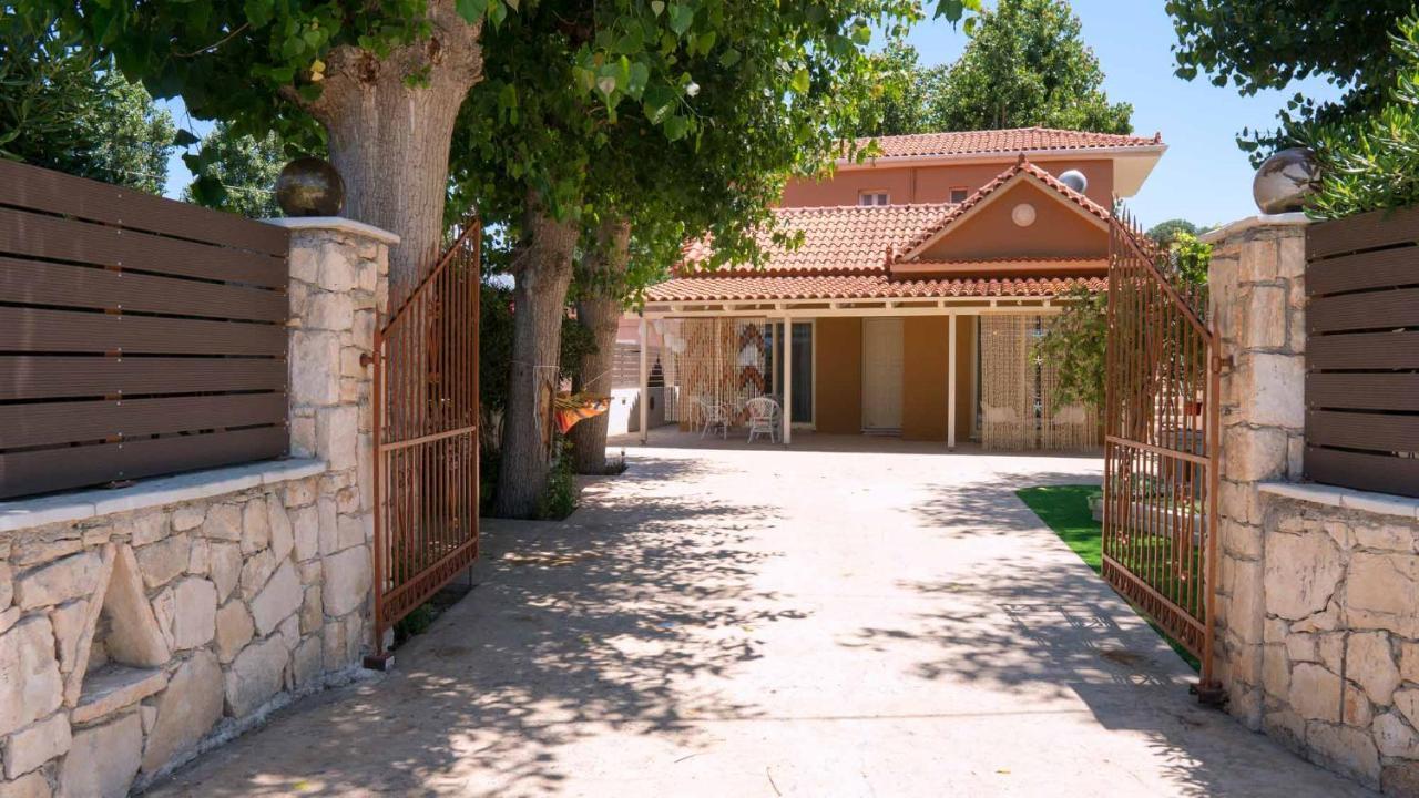 Дом отдыха House Lefkes